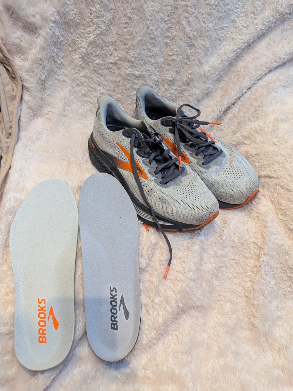 Brooks Men's Light Gray and Orange Athletic Running Shoes